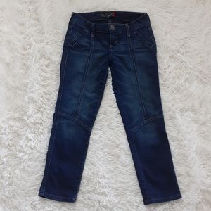 G by Guess jean capri pants